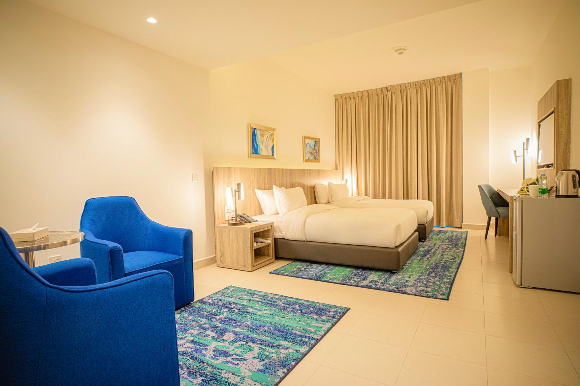 Golden Tulip Hotel 4*