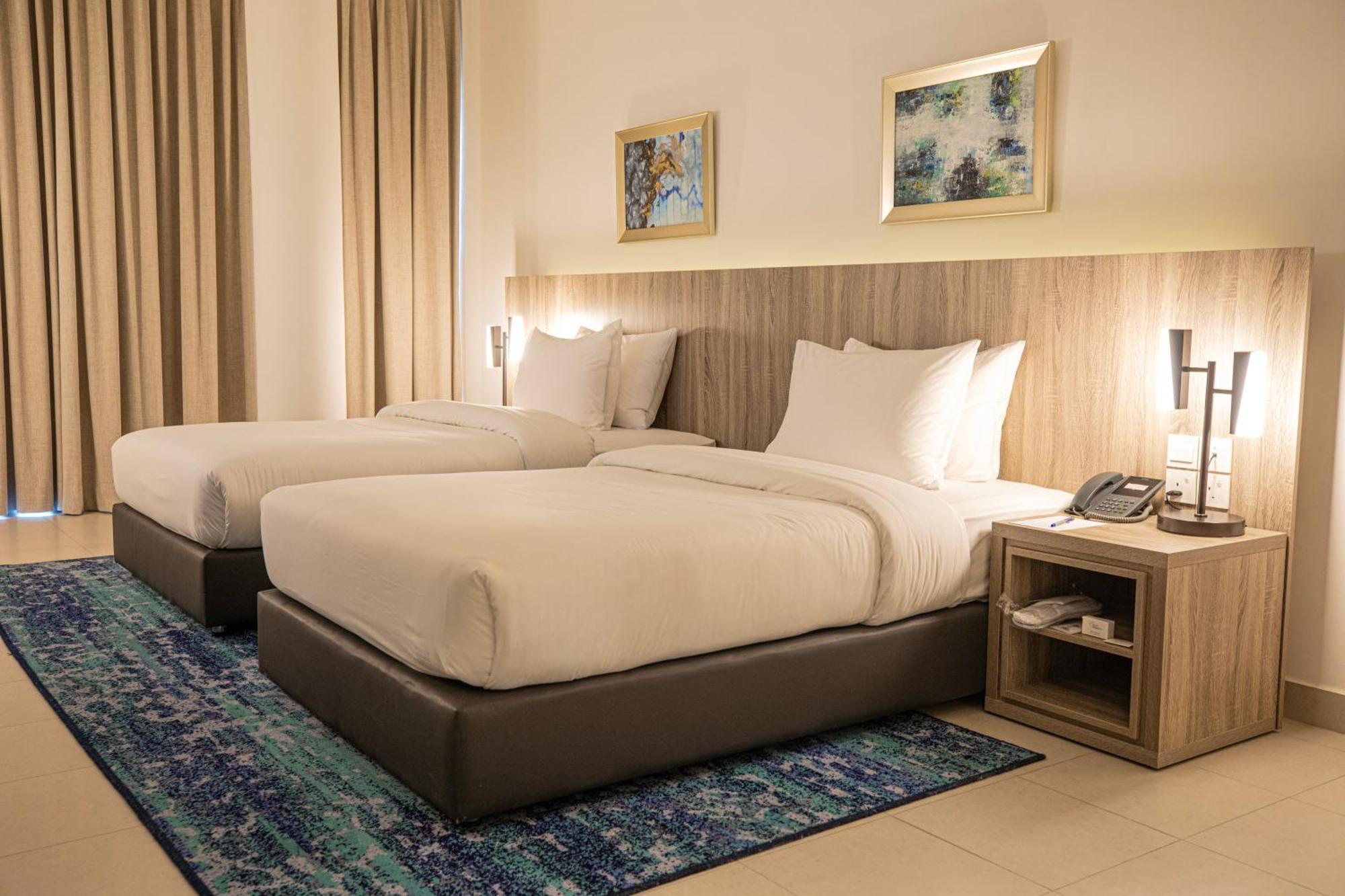 Hotel Golden Tulip