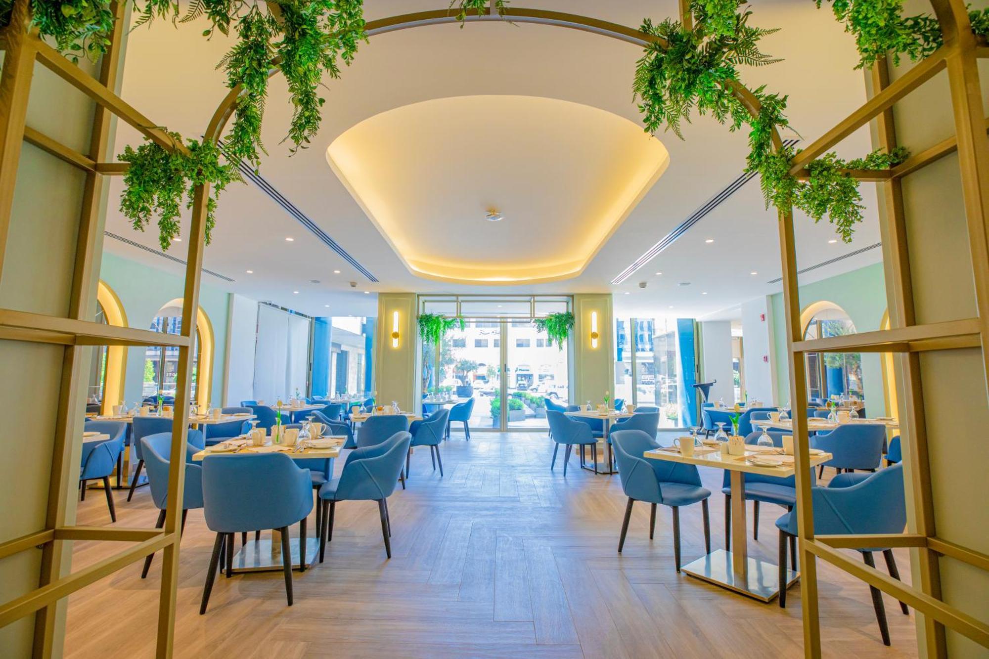 Hotel Golden Tulip 4*