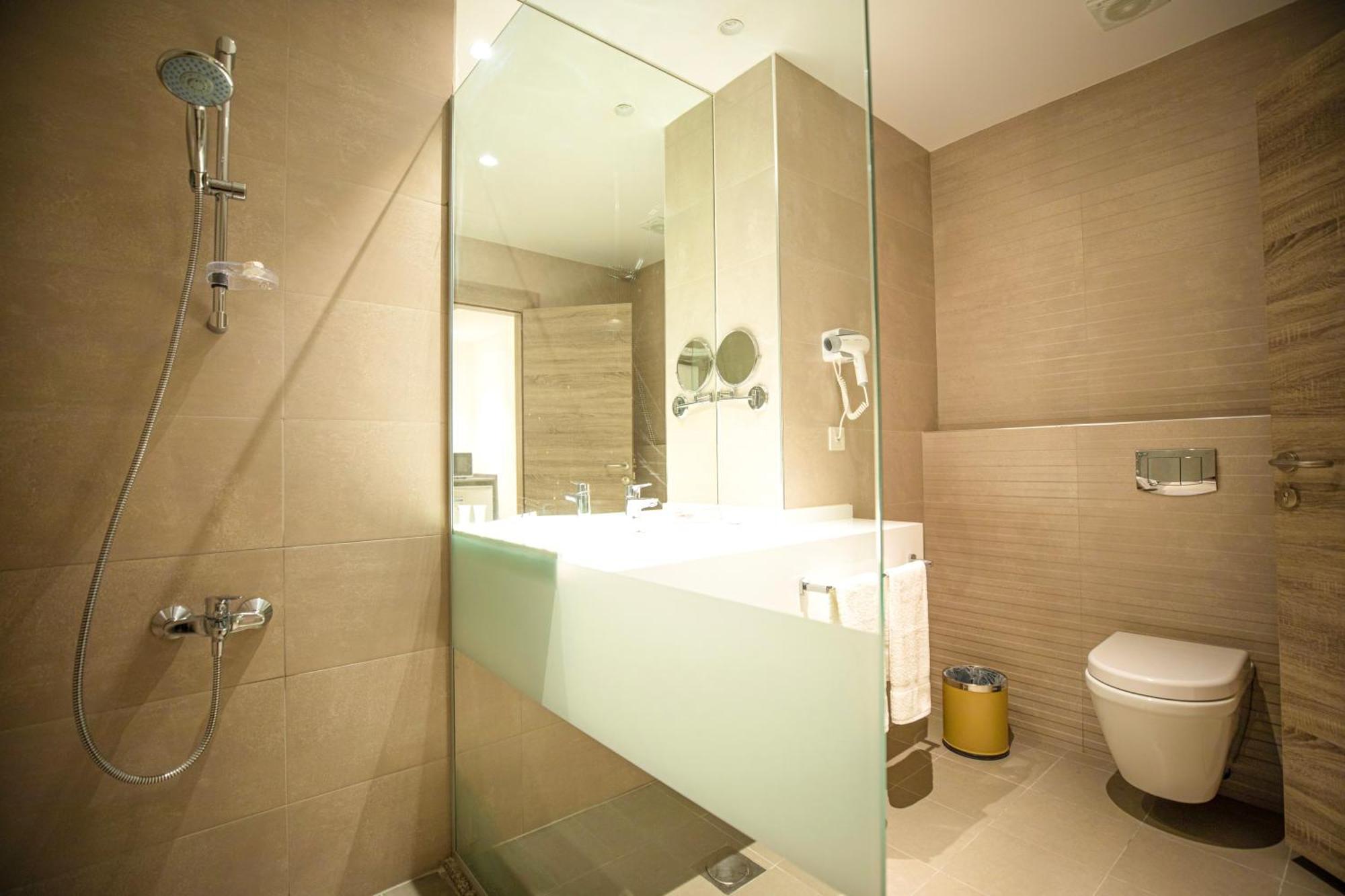 Golden Tulip 4* Amã